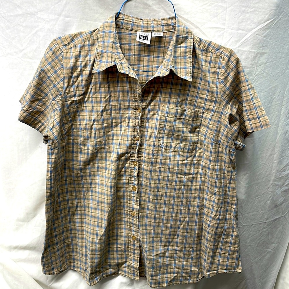 Take nine button down maternity top ladies L